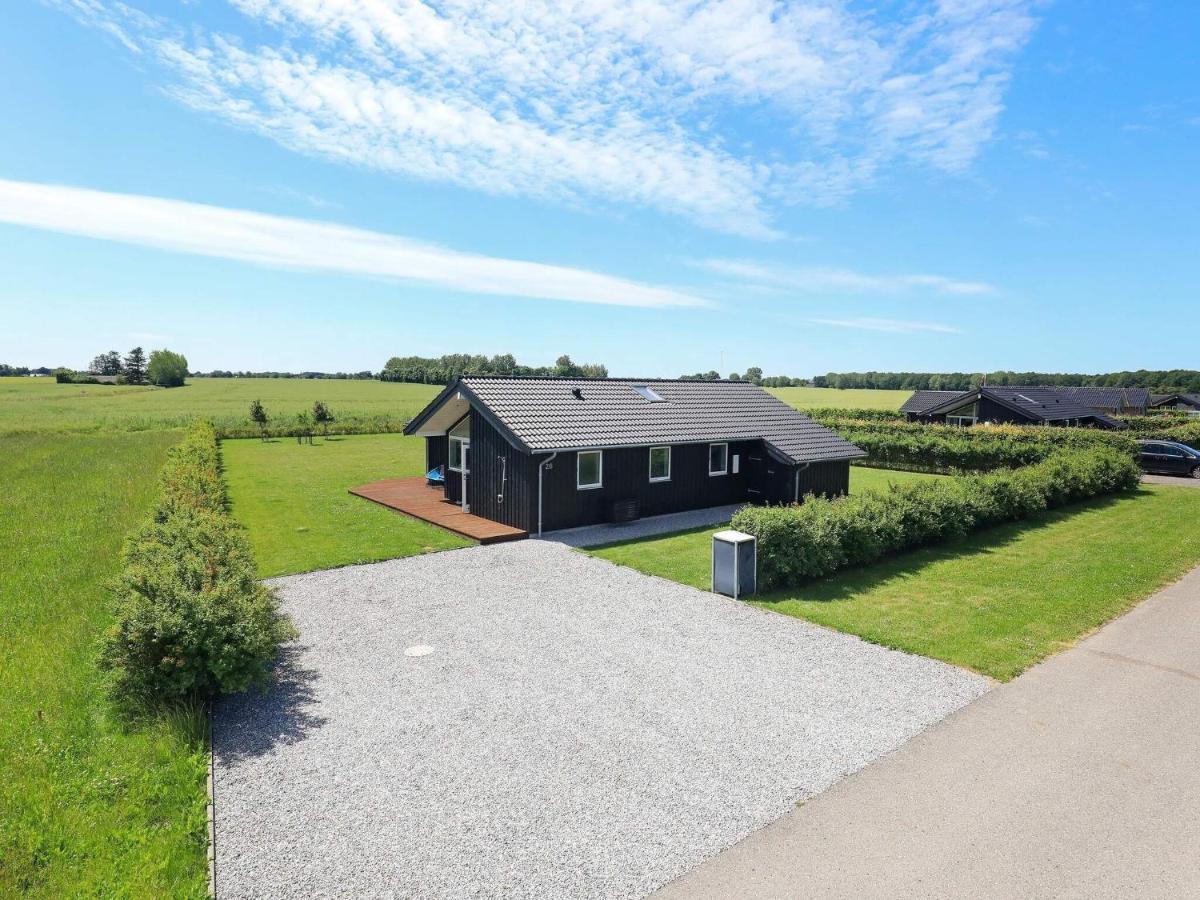 9 Person Holiday Home In Otterup 외부 사진
